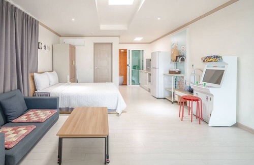 Gyeongju House | Gyeongju Star spa Pension