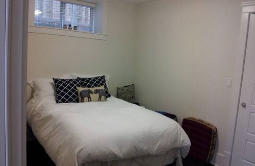 Vancouver South House | 2 bdr QE/Riley Park Cambie/Main by Canada Line Skytrain station