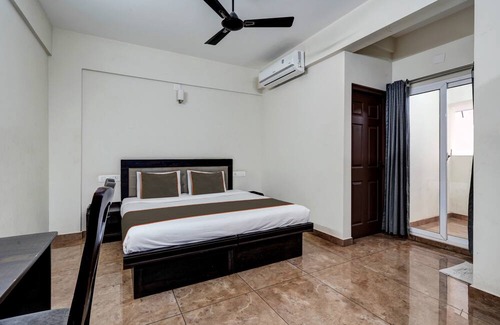 Kakkanad Hotel | Collection O Grand Infopark