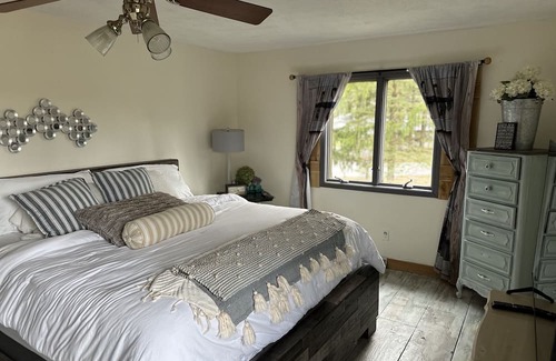 Boston Heights House | The Brupoppy Farm & Stay is farm located in the heart of Boston Heights Ohio.