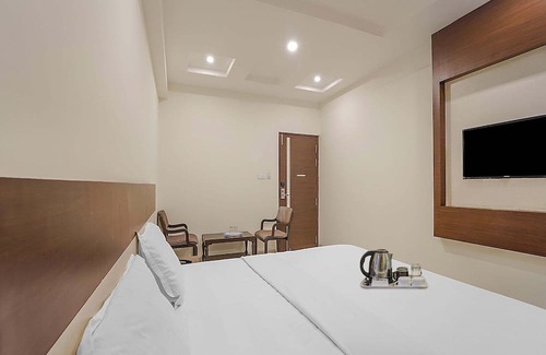 Ram Nagar Hotel | Collection O Hotel Subashree