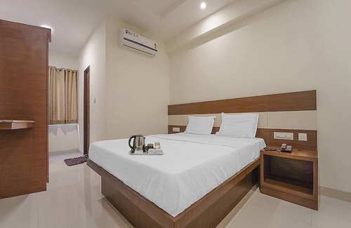 Ram Nagar Hotel | Collection O Hotel Subashree