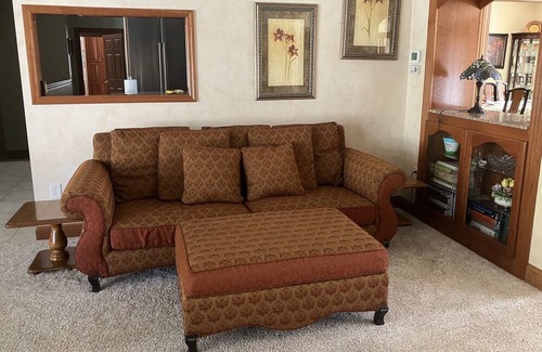 Bellbrook House | Tuscan/ Soft Contemporary style House on 2 acres 5 bedrooms and 4 bathrooms