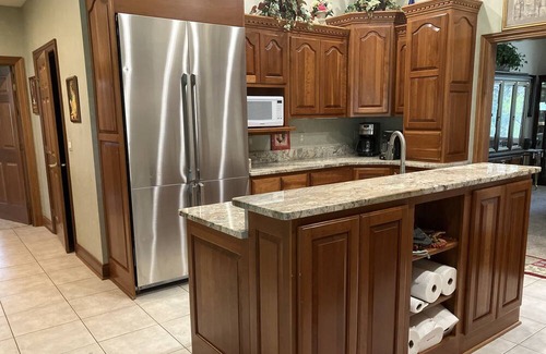 Bellbrook House | Tuscan/ Soft Contemporary style House on 2 acres 5 bedrooms and 4 bathrooms