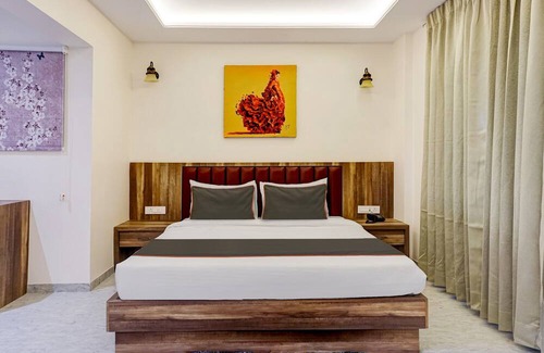 Pune Hotel | OYO 822276 The Grand IMPERIAL