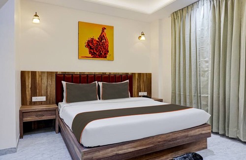 Pune Hotel | OYO 822276 The Grand IMPERIAL