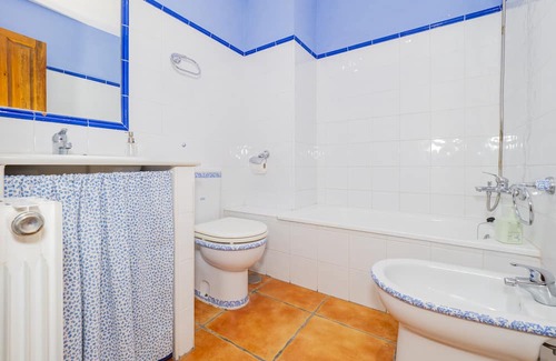 Zafarraya Cottage | Cubo's La Casa de Tita Elvira 4 PAX / wood stove / free wifi