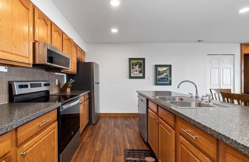 Nellysford Condo | Cliffs 21 with Wintergreen Advantage