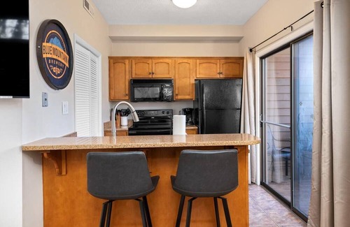 Wintergreen Condo | Laurelwood 84 with Wintergreen Advantage