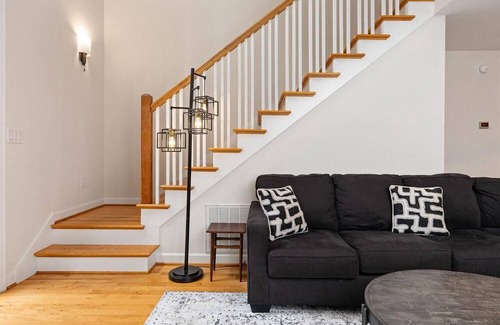 Nellysford House | Hemlock Hideaway with Wintergreen Advantage