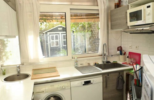 Bagnolet Apartment | Homerez - Beautiful apartement for 4 ppl. with terrace at Bagnolet