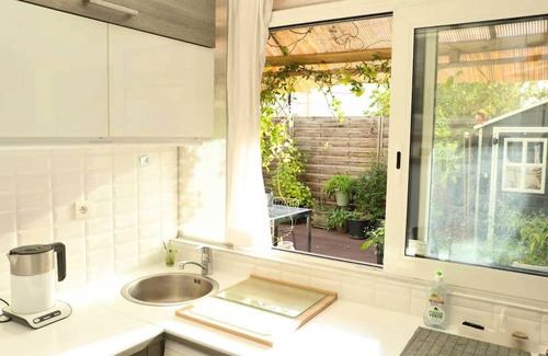 Bagnolet Apartment | Homerez - Beautiful apartement for 4 ppl. with terrace at Bagnolet