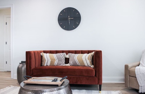 Jefferson House | Cozy 2-bedroom 5 minutes from tree-lined Carrollton/St. Charles Ave.