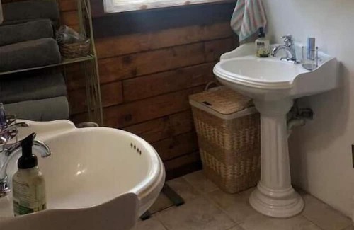 Belmar Apartment | Summer Beach Cabin Only 4 miles to beach