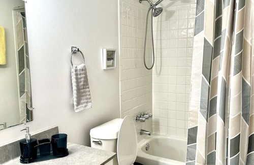 Mobile House | Cozy home on Iva Loy Drive