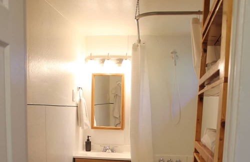 Placerville House | Exclusive way-point home. Central location to Apple Hill, Hospital, Main Street