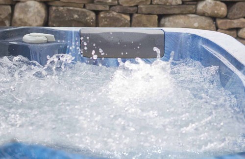 Bainbridge House | Luxury Barn Suite with Hot Tub - Dog Friendly