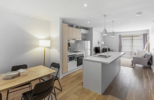 Corio Villa | Lovely Living - Relax in the Bellarine Peninsula