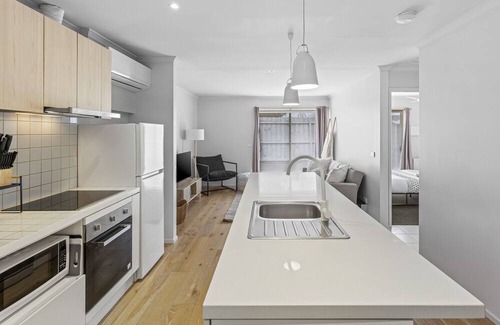 Corio Villa | Lovely Living - Relax in the Bellarine Peninsula