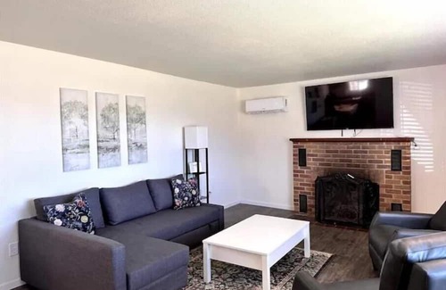 Red Bluff House | Entire Home - Next Door to Fairgrounds