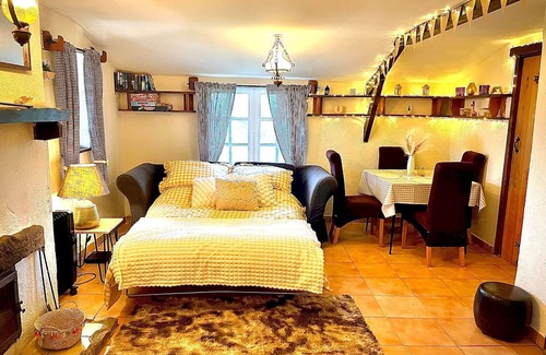 Lohuec House | Idyllic Country Cottage with Magnificent Views & Hot Tub