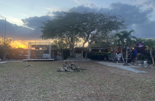 Gladeview RV Rental | Rasta Village Miami Campground