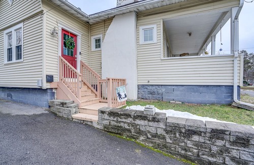 Syracuse Cottage | Pet-friendly Syracuse Home w/ Private Yard!