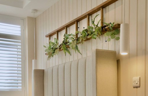 Ipswich House | Heavenly hideout positioned for easy access to Ipswich and entire Suffolk coast