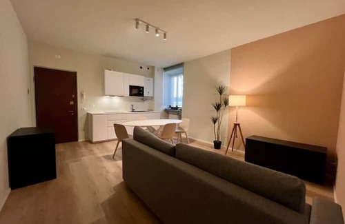 Villasanta Apartment | n.4 Bilocale Fronte Parco