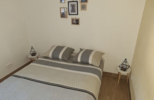 Tremblay-en-France Apartment | Logement Entier f3