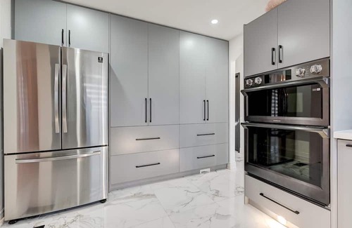 Markham House | Cozy home in Markham city where you can gather with family and friends.