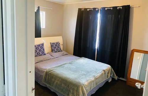 Ohinemutu House | Lake Side - Rotorua Town Central