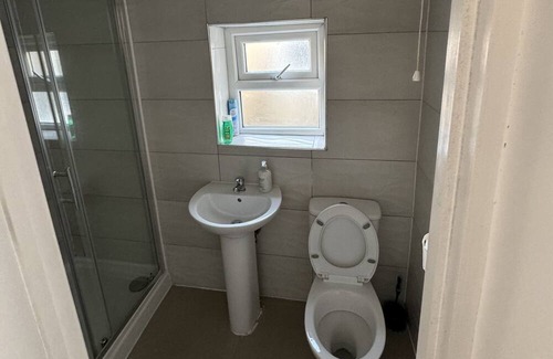 Cathays Apartment | 2- Bedroom Apartment in Cardiff City