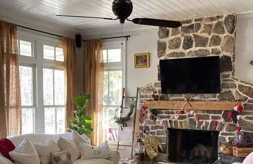 Dallas Other | Luxury Farmhouse Pool Hot Tub Fire Pit