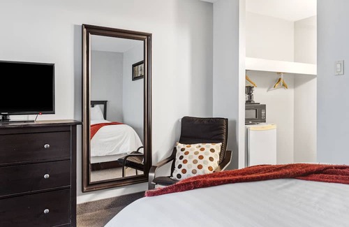 Casselman Bed & Breakfast | Restauparc Motel Offers Comfort, Convenience and Restaurant Amenities