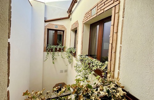 Toledo City Center Apartment | Orden de San Juan 2B