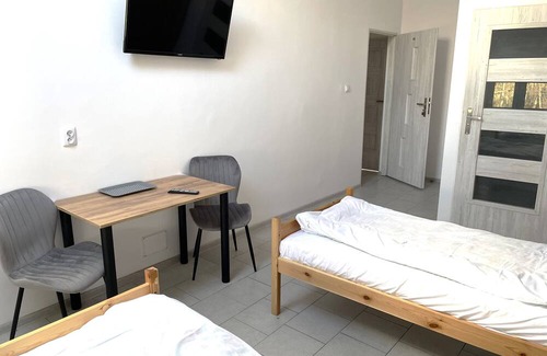 Jozefow Hotel | Pokoje Pod Dębem