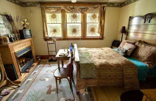 Birchwood Bed & Breakfast | Cobblestone Bed and Breakfast Individual rooms also available. Prices vary. Call