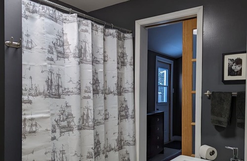 Terence Bay House | Oceanside retreat with hot tub minutes from Halifax