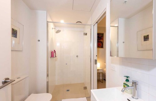 Southbank Apartment | Beautiful View 2B Unit in the Heart of Southbank!