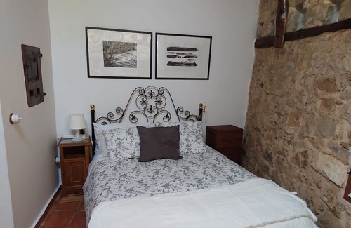 Riofrio del Llano House | LAS Casitas DEL Salado - LA Casita Roja Ideal Para Desconectar, Admite Mascotas