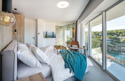 Vrboska Villa | Beautiful Villa Estate da Noi with a pool in Hvar