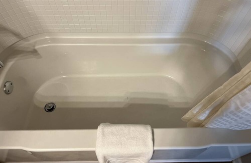 Buechel Apartment | Short term fully furnished rental! Hotel alternative!