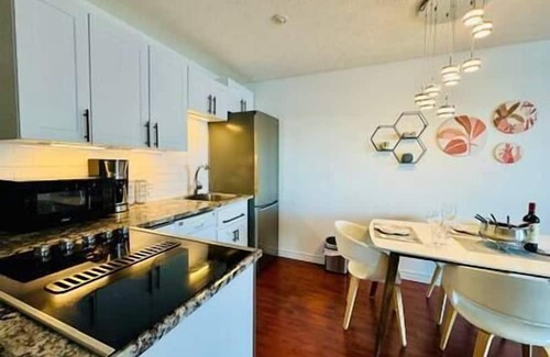 Magog Apartment | Folie d'O, Sauna,Spa,Lac,gym