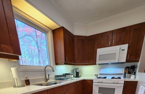 Dyke Cabin | Laurelwood