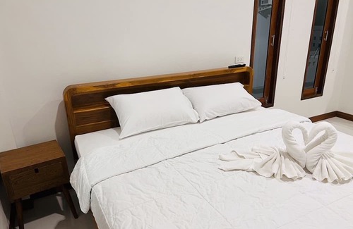 Chakphong Hotel | Sisters Home Laem Mae Phim