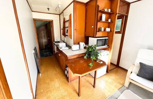 Birkenhead Apartment | Studio 3 at Tui Treehouse | Stay Auckland