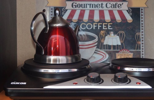 Sandia Heights North Apartment | Next to Sandia Tram, base of Sandia Mountains, great views. Pool, Pet friendly.