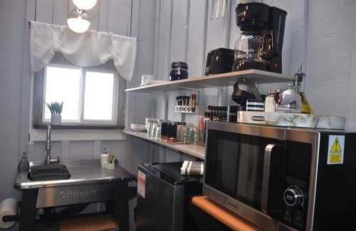 Sandia Heights North Apartment | Next to Sandia Tram, base of Sandia Mountains, great views. Pool, Pet friendly.