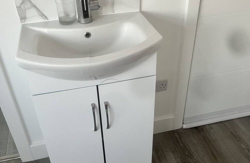 South Harrow Apartment | Brand New Studio Flat 5 minutes from central london